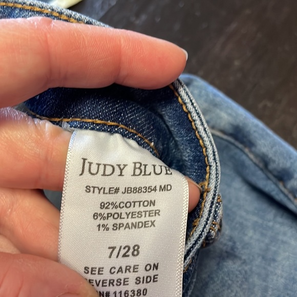 Judy Blue Denim Wide Leg Tapered Ankle Jeans Size 7/28. - Picture 7 of 16